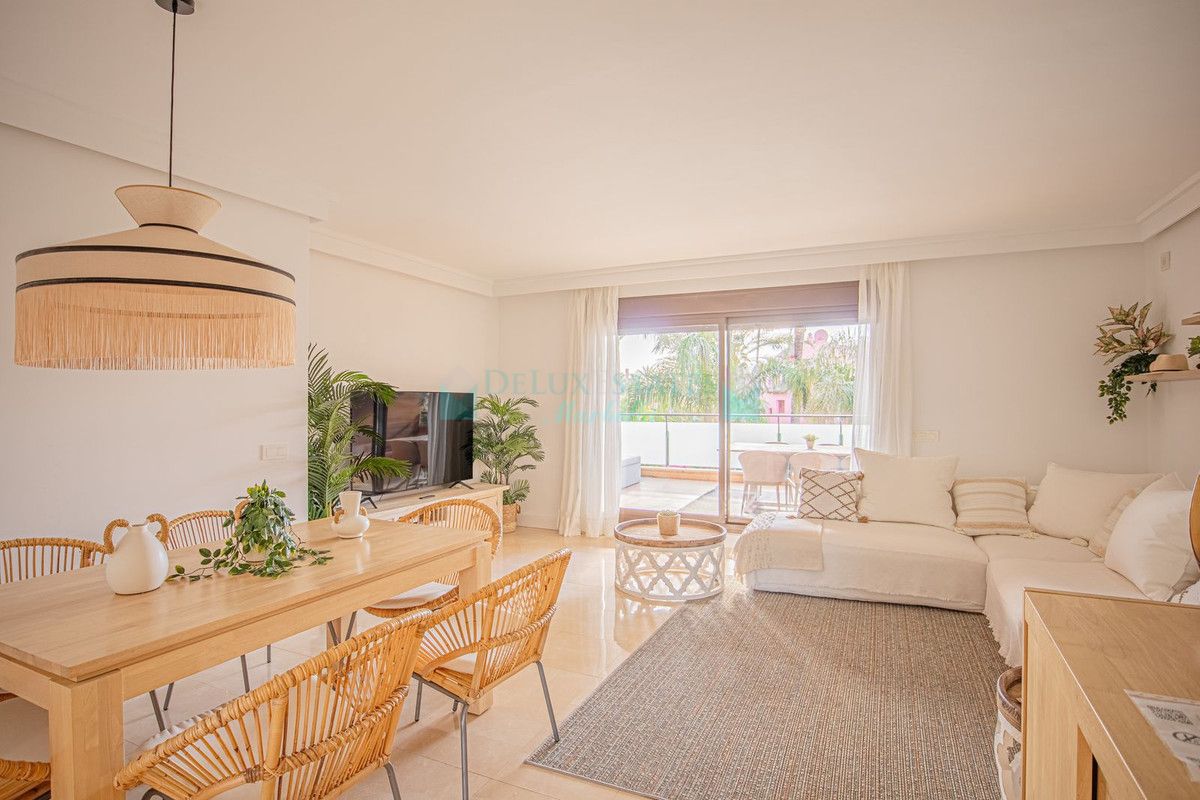 Apartment for sale in Estepona