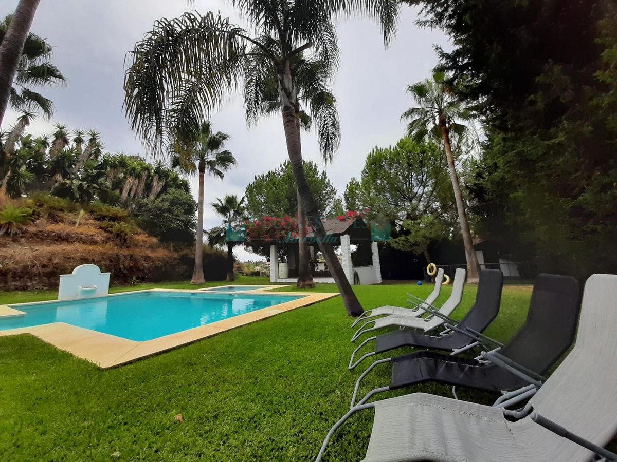 Villa en alquiler en Estepona