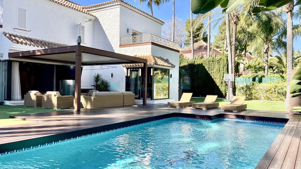 Villa for sale in Marbella - Puerto Banus