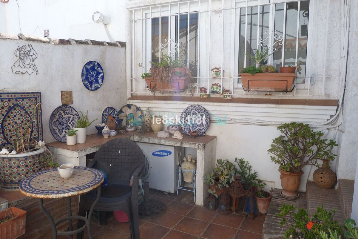 Semi Detached Villa for sale in Marbella