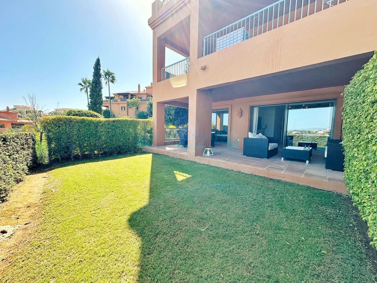 Ground Floor Apartment for rent in Atalaya, Estepona
