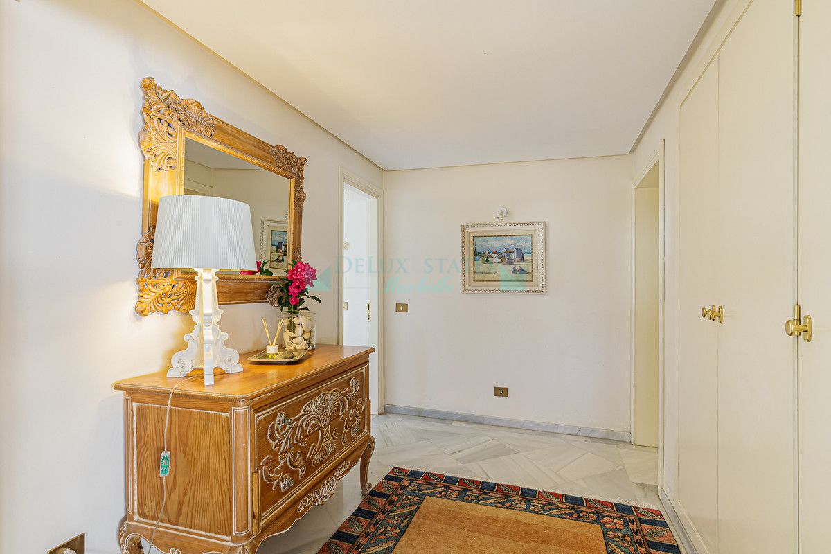 Penthouse for sale in Marbella - Puerto Banus