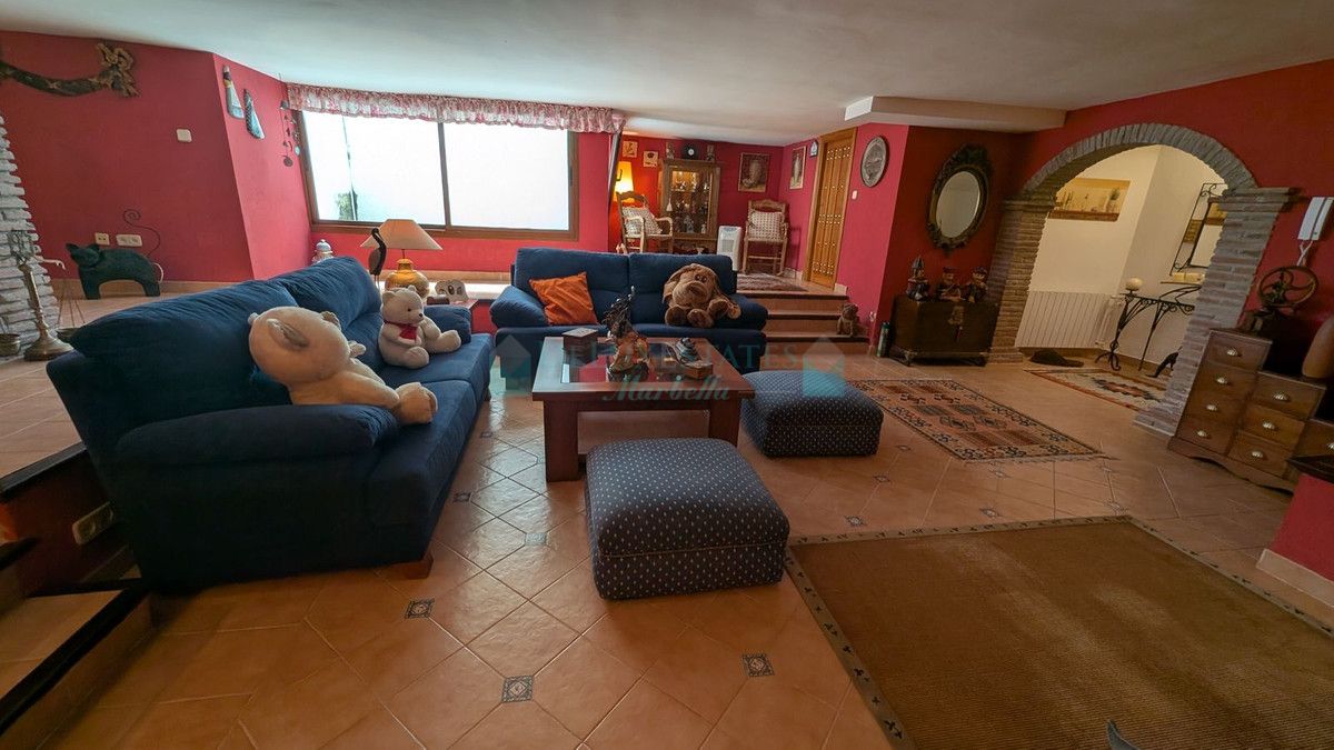 Semi Detached Villa for sale in San Pedro de Alcantara