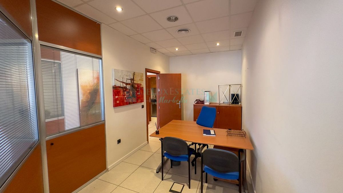 Office for sale in Cabopino, Marbella East