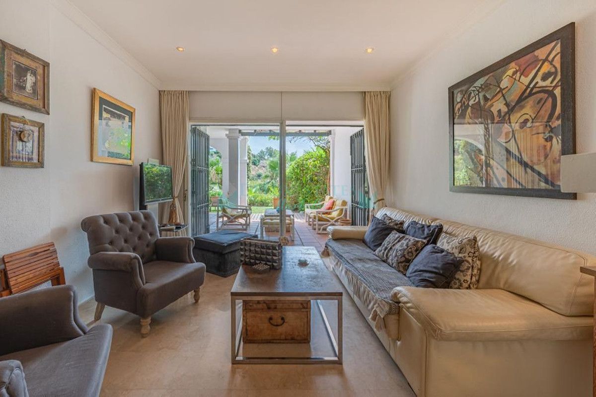 Ground Floor Apartment for sale in La Quinta, Benahavis