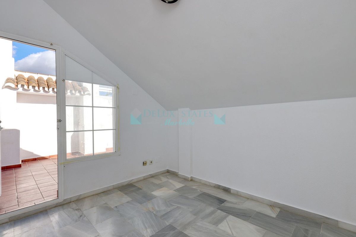 Town House for sale in Elviria, Marbella East