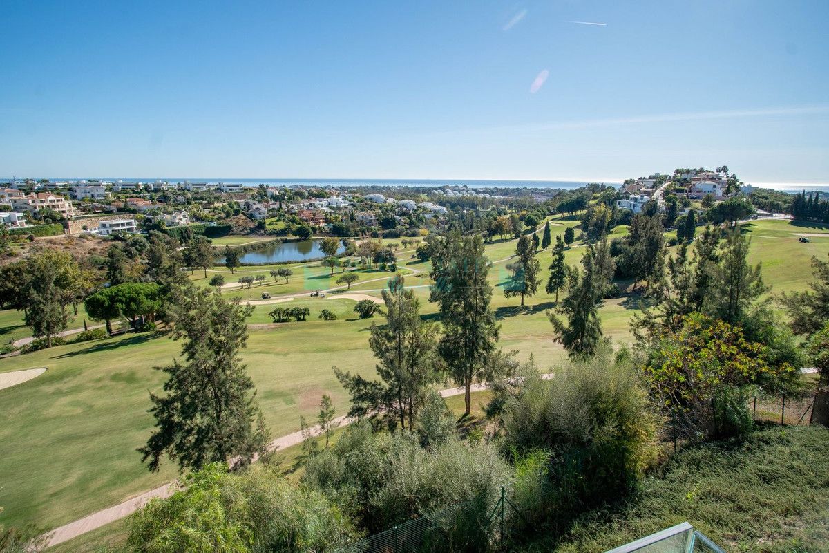 Villa for sale in Benahavis