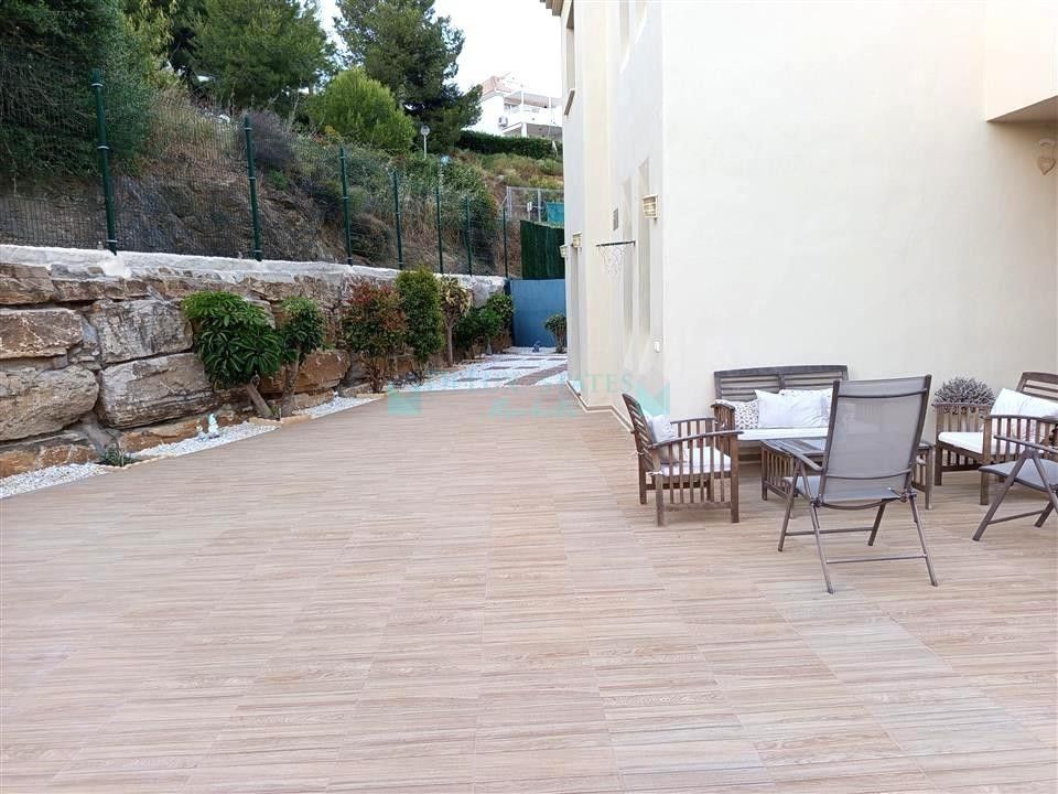 Ground Floor Apartment for sale in Selwo, Estepona