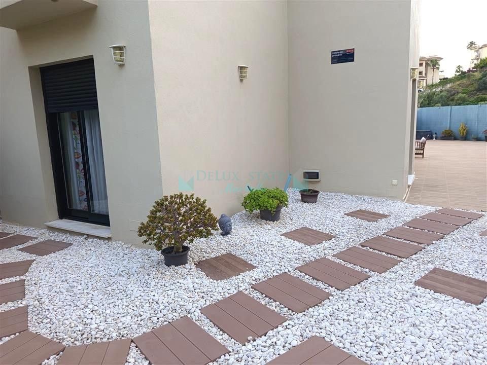 Ground Floor Apartment for sale in Selwo, Estepona