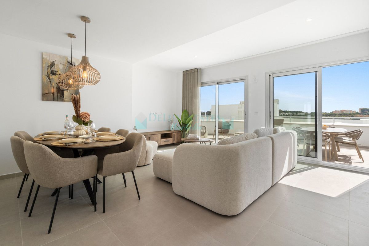 Penthouse for sale in Estepona