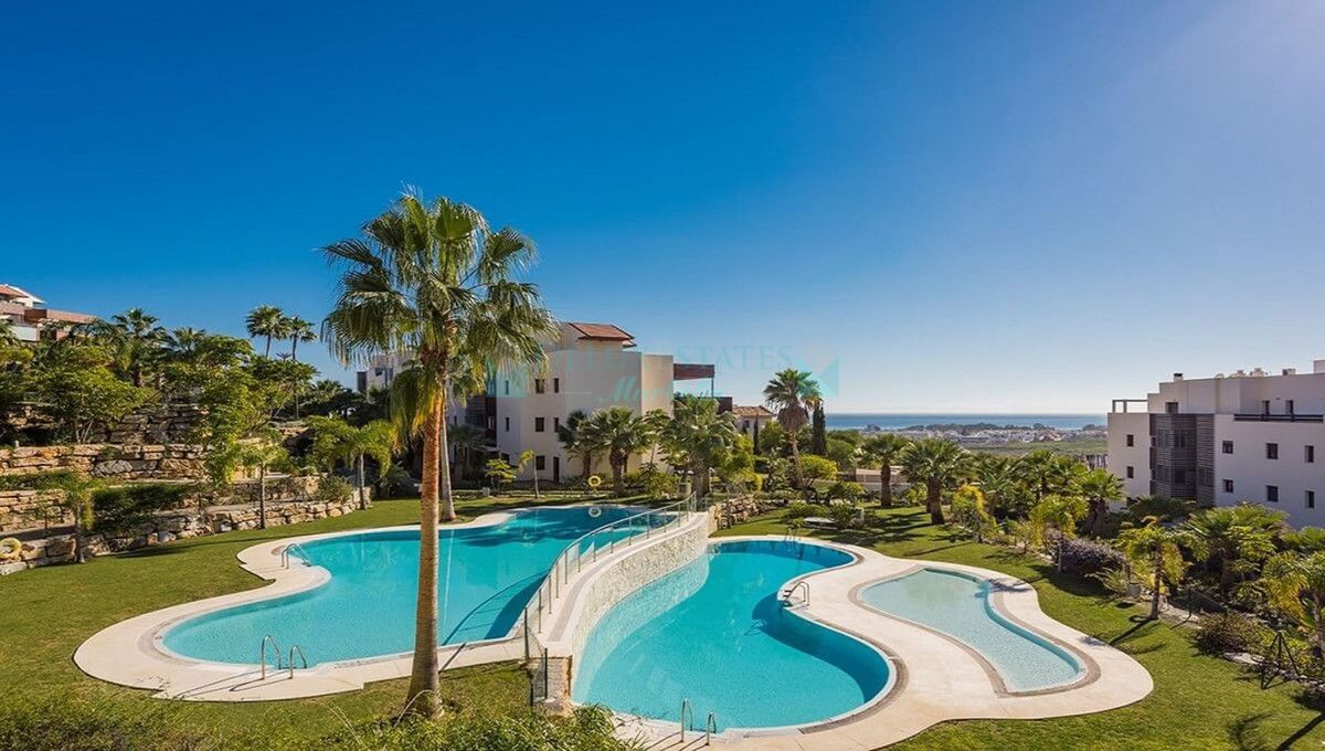 Apartment for sale in Los Flamingos, Benahavis