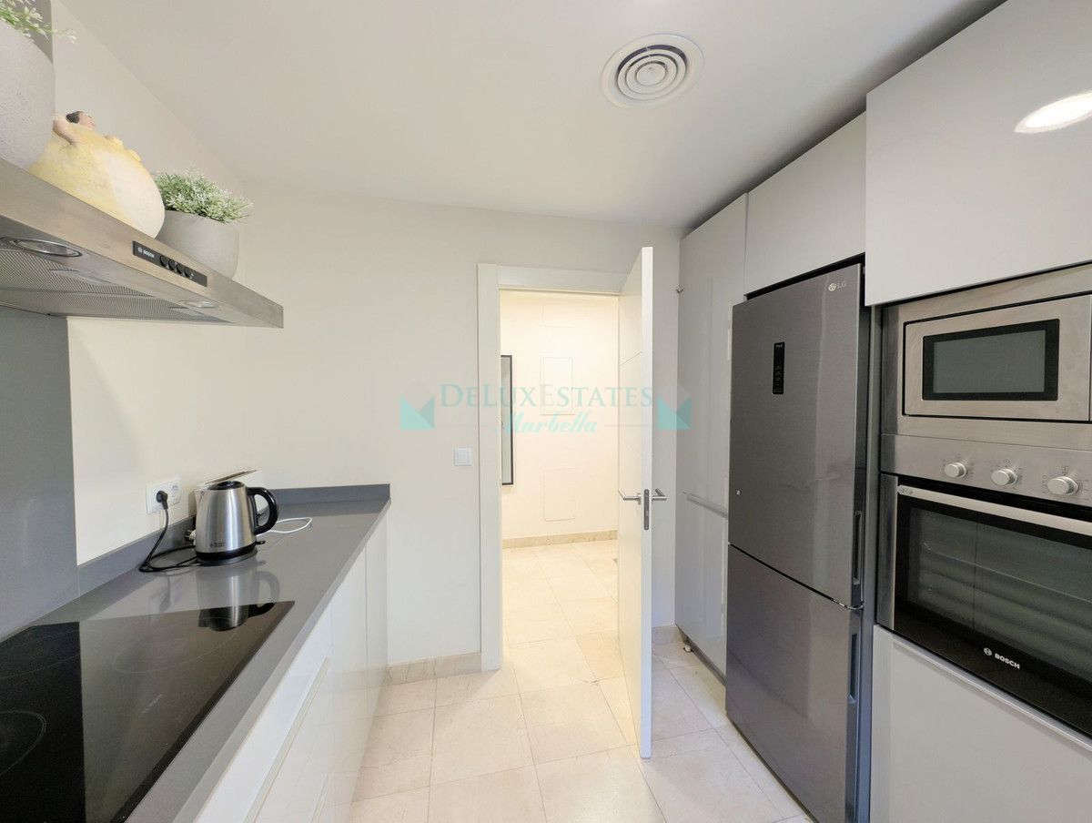 Apartment for sale in Los Flamingos, Benahavis