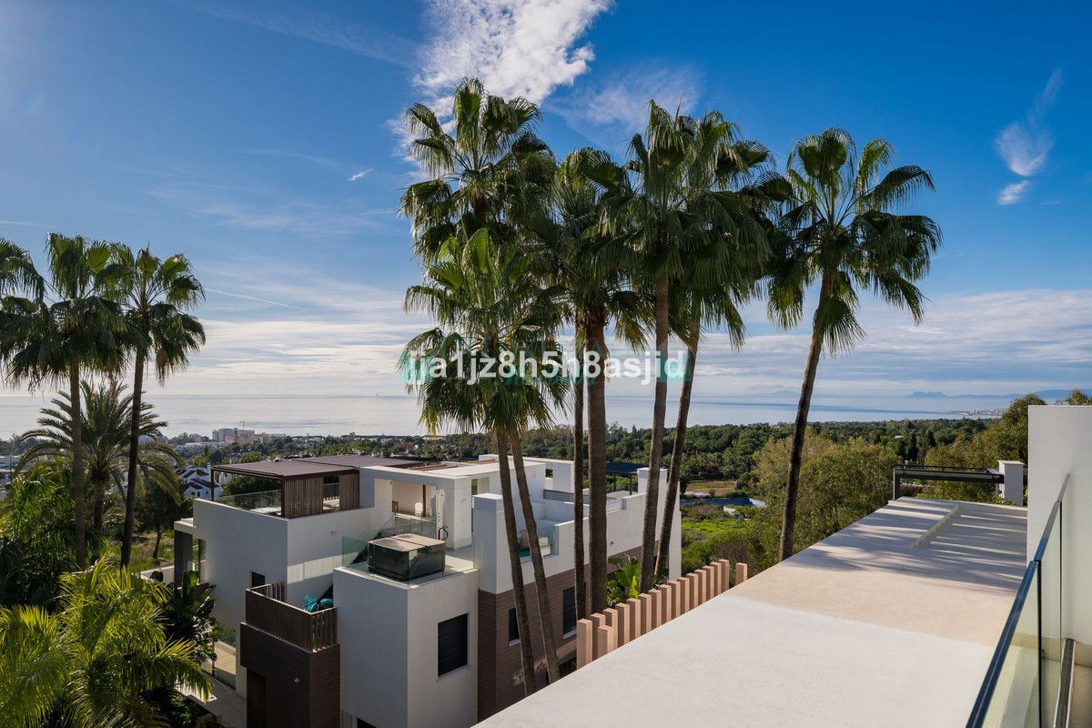 Villa Pareada en venta en Sierra Blanca, Marbella Golden Mile