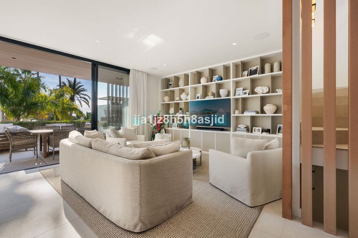 Villa Pareada en venta en Sierra Blanca, Marbella Golden Mile