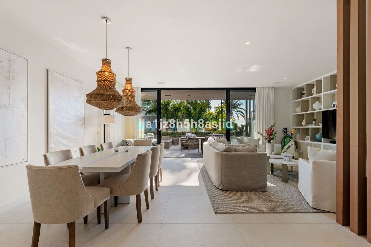 Villa Pareada en venta en Sierra Blanca, Marbella Golden Mile