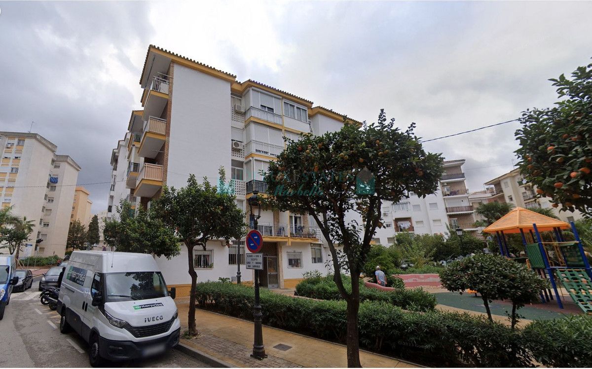 Apartment for sale in Estepona