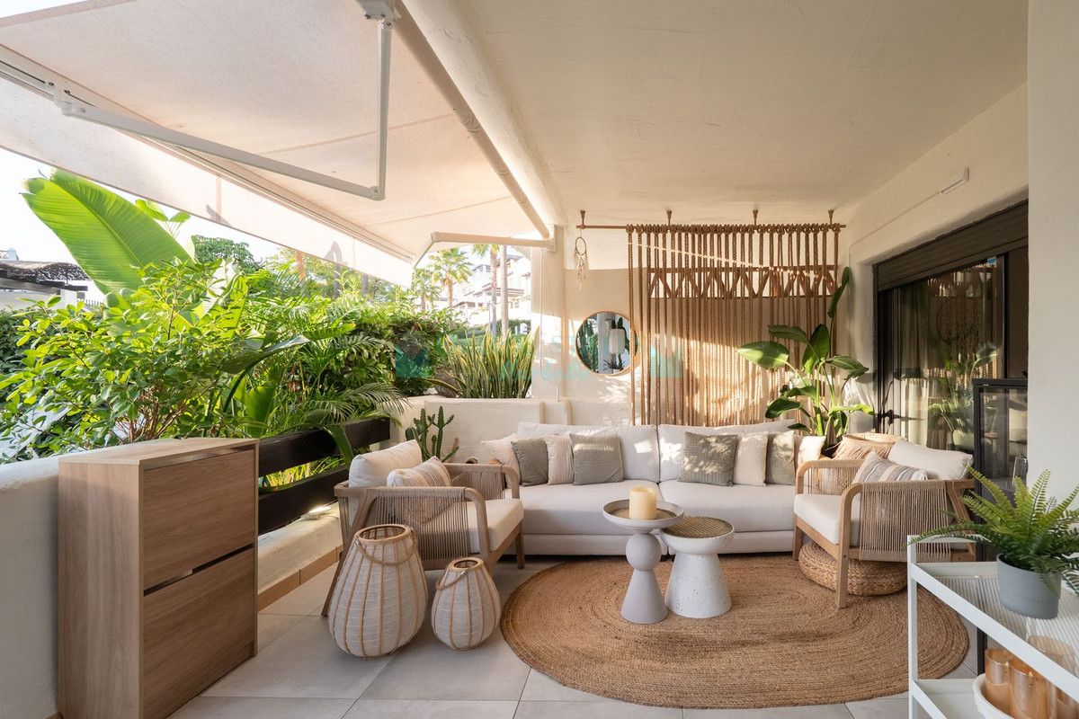 Ground Floor Apartment for sale in Selwo, Estepona