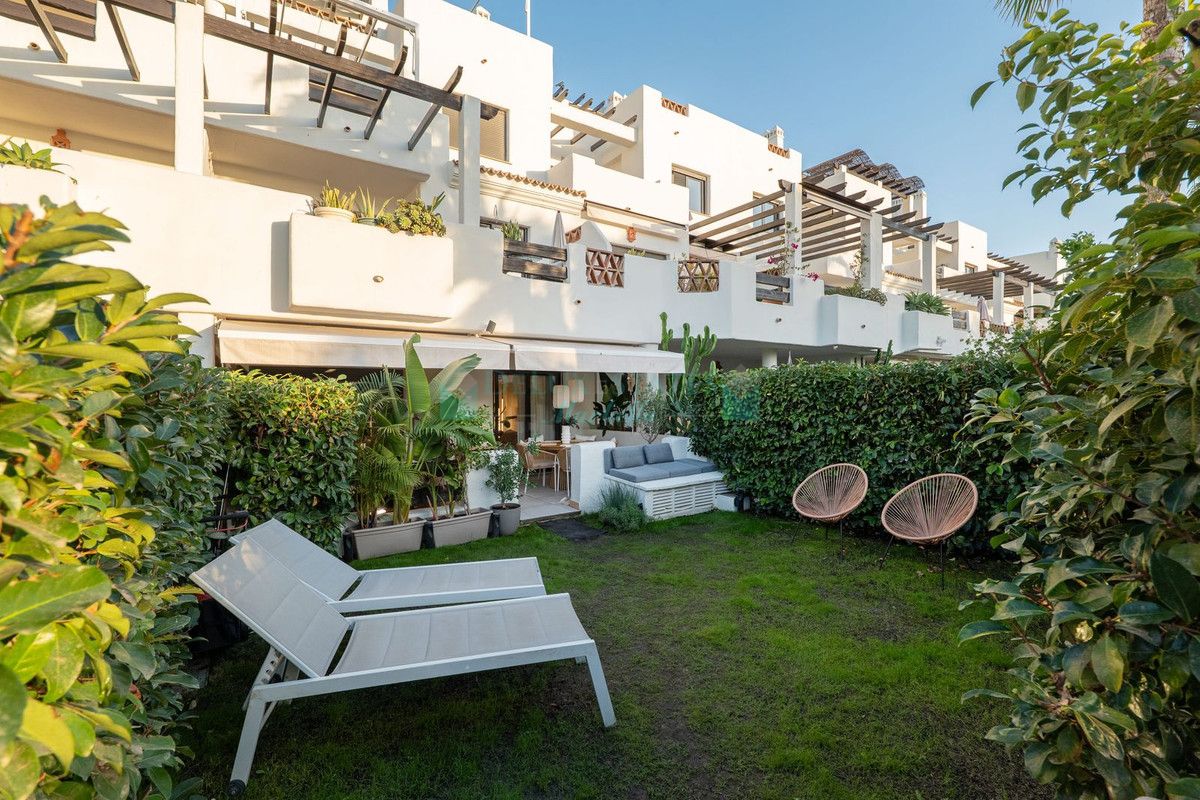 Ground Floor Apartment for sale in Selwo, Estepona