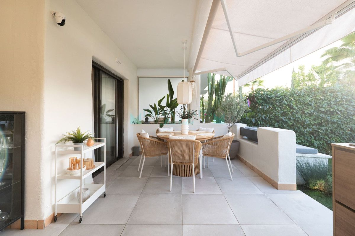 Ground Floor Apartment for sale in Selwo, Estepona