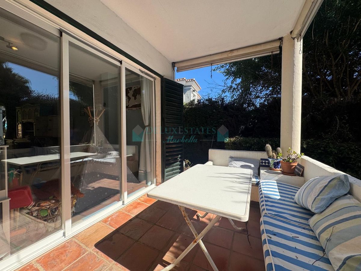 Adosado en venta en Atalaya, Estepona