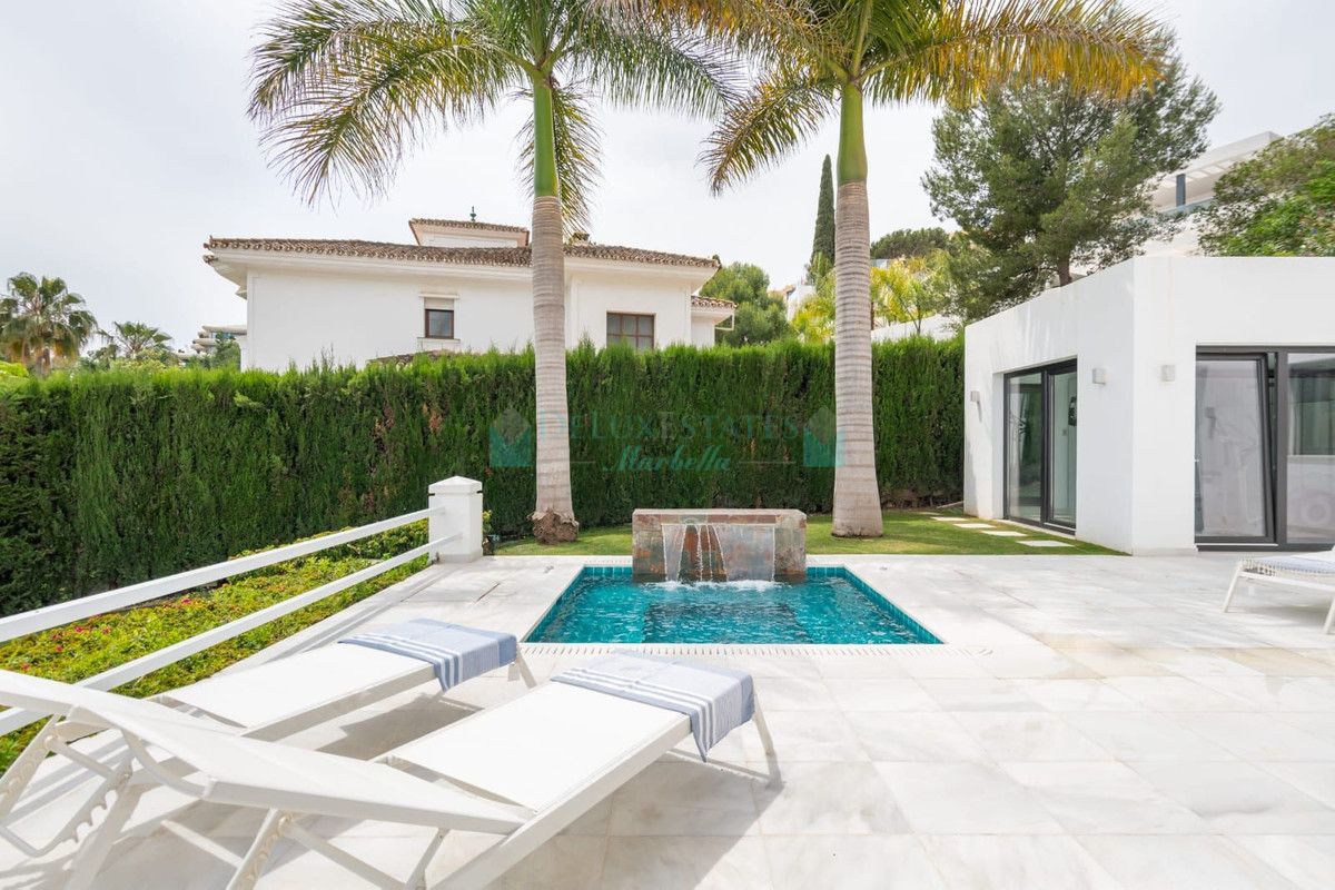 Villa for rent in Nueva Andalucia
