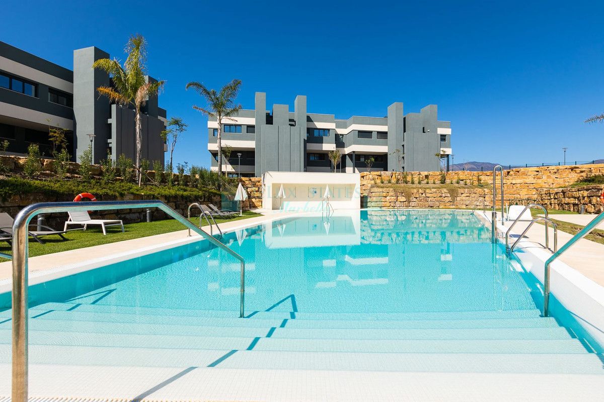 Penthouse for sale in Selwo, Estepona