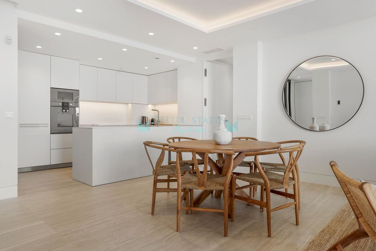 Apartment for sale in Estepona