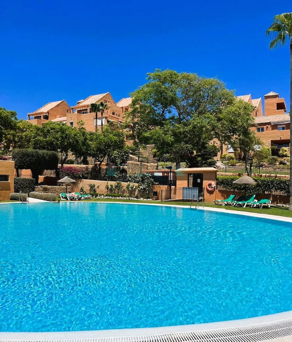 Apartment for sale in Elviria, Marbella East