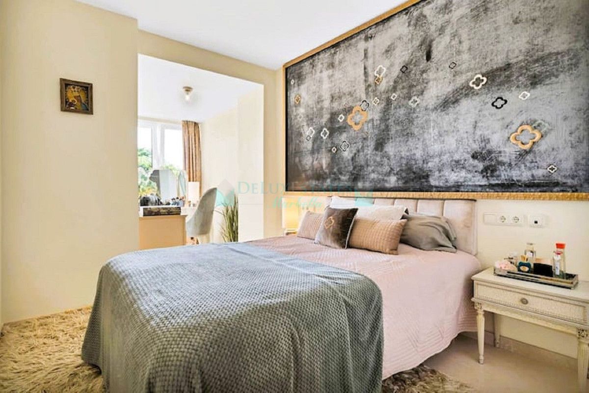 Apartment for sale in Elviria, Marbella East