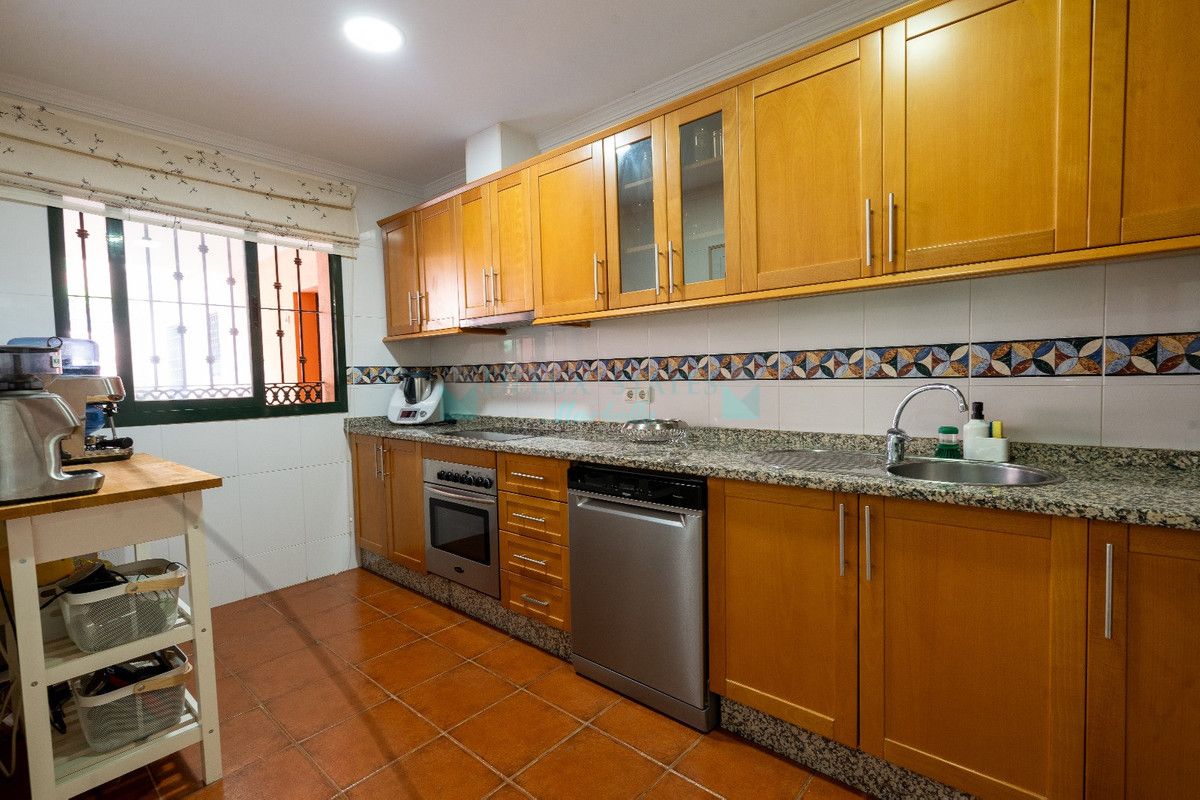 Apartment for sale in Elviria, Marbella East