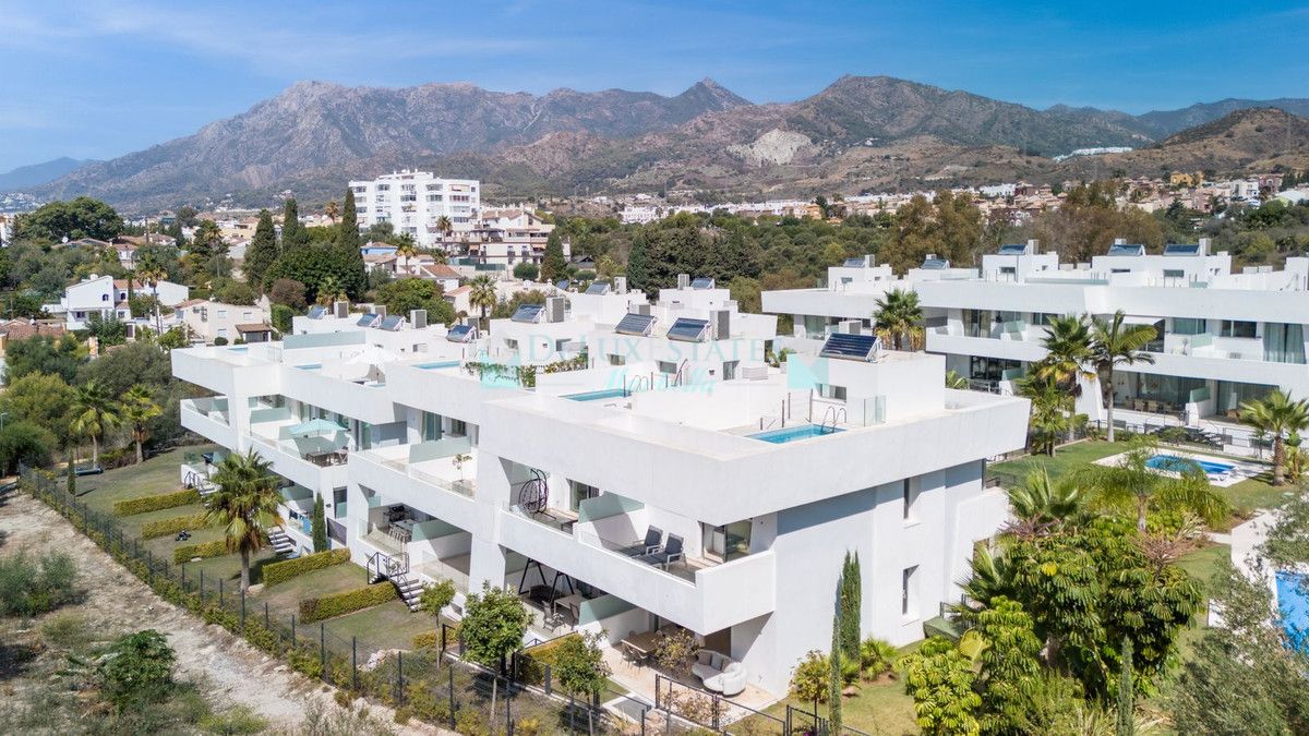 Town House for sale in Rio Real, Marbella East