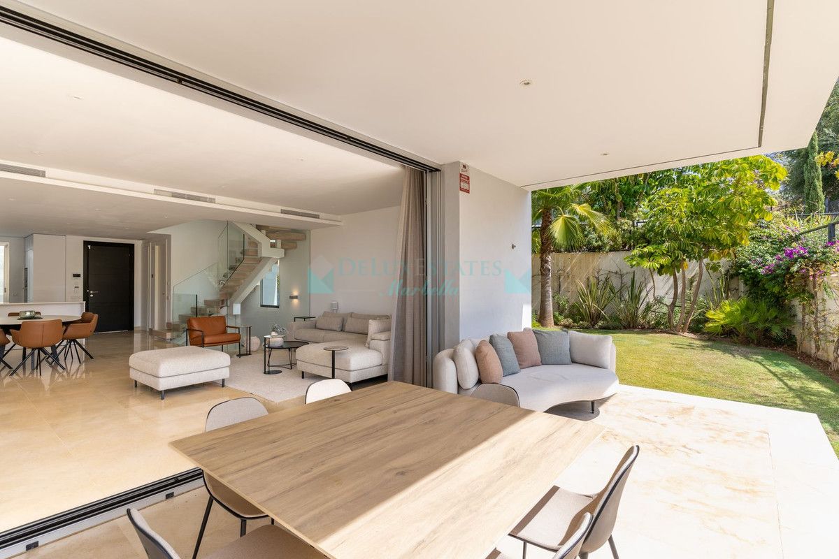 Town House for sale in Rio Real, Marbella East