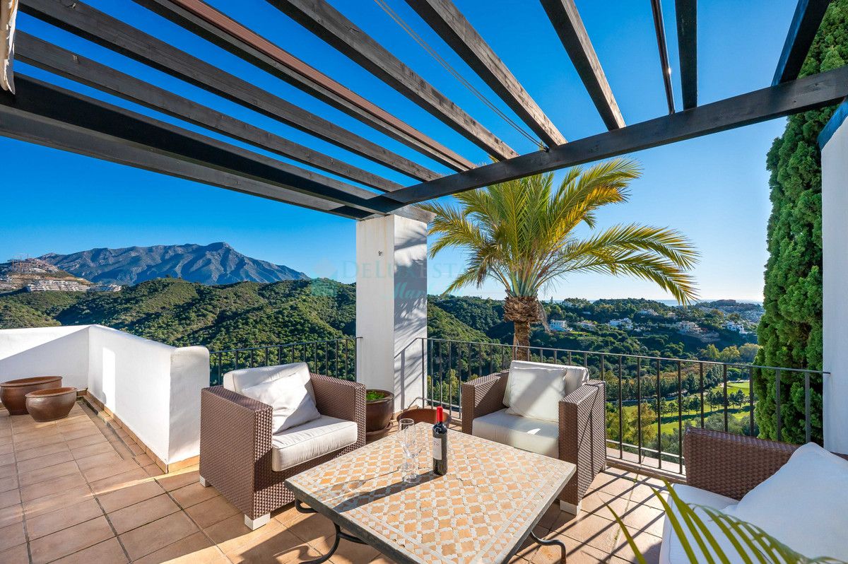 Apartment for rent in Benahavis