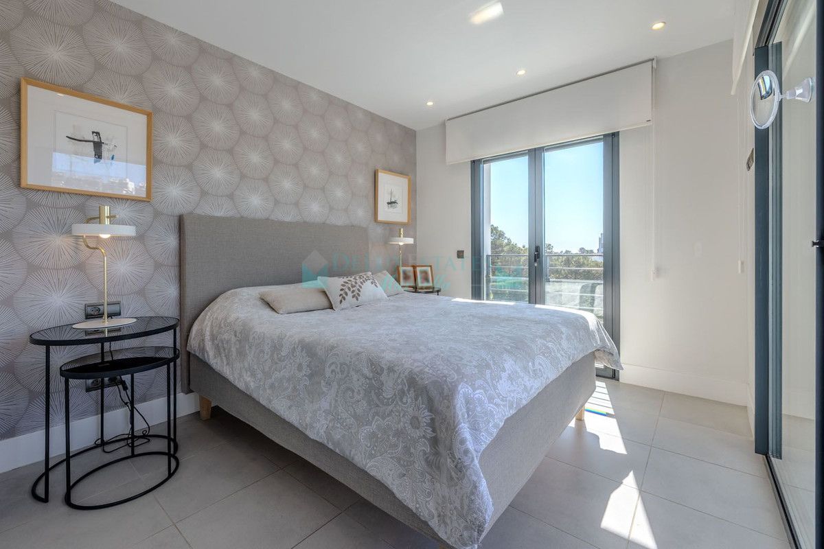 Villa en venta en Selwo, Estepona