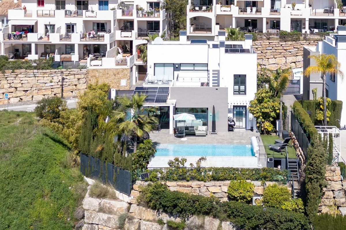Villa en venta en Selwo, Estepona