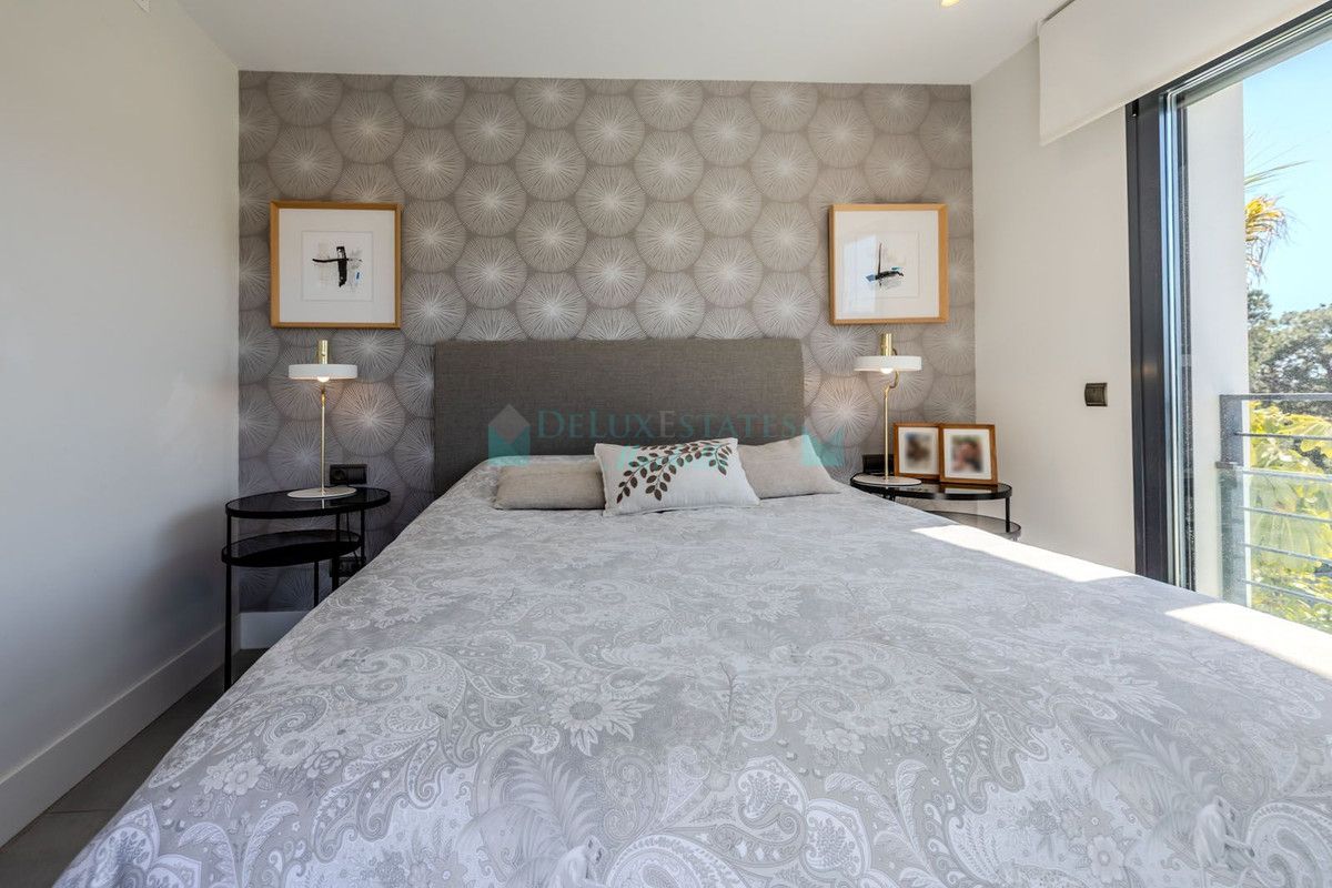 Villa en venta en Selwo, Estepona