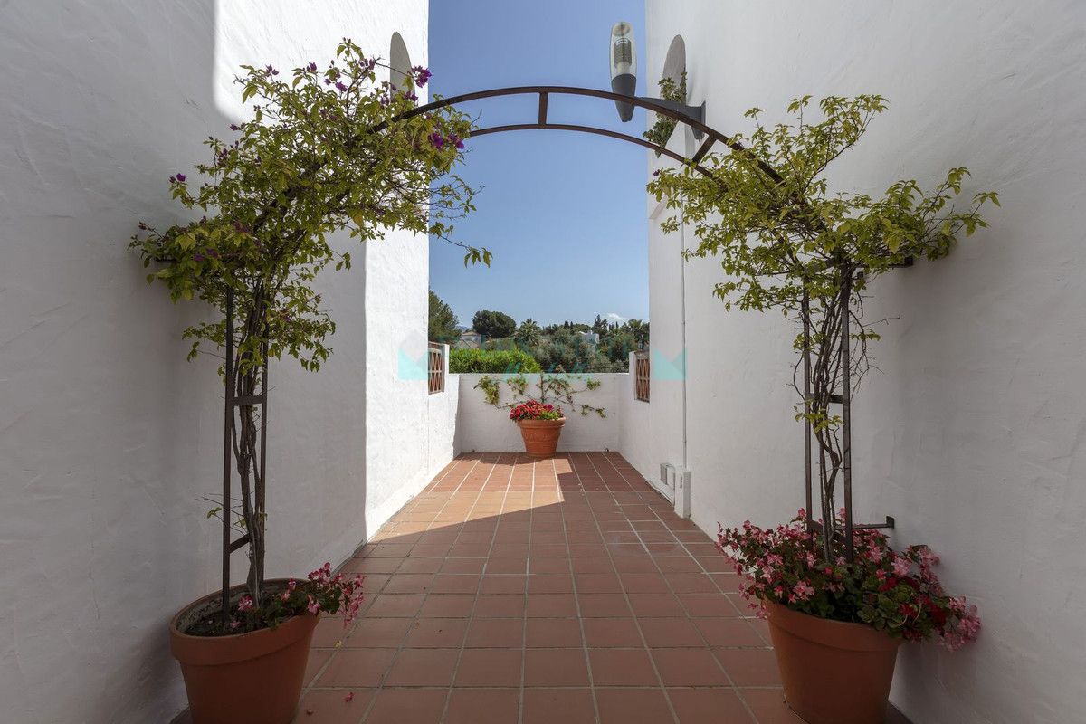 Apartment for sale in Nueva Andalucia