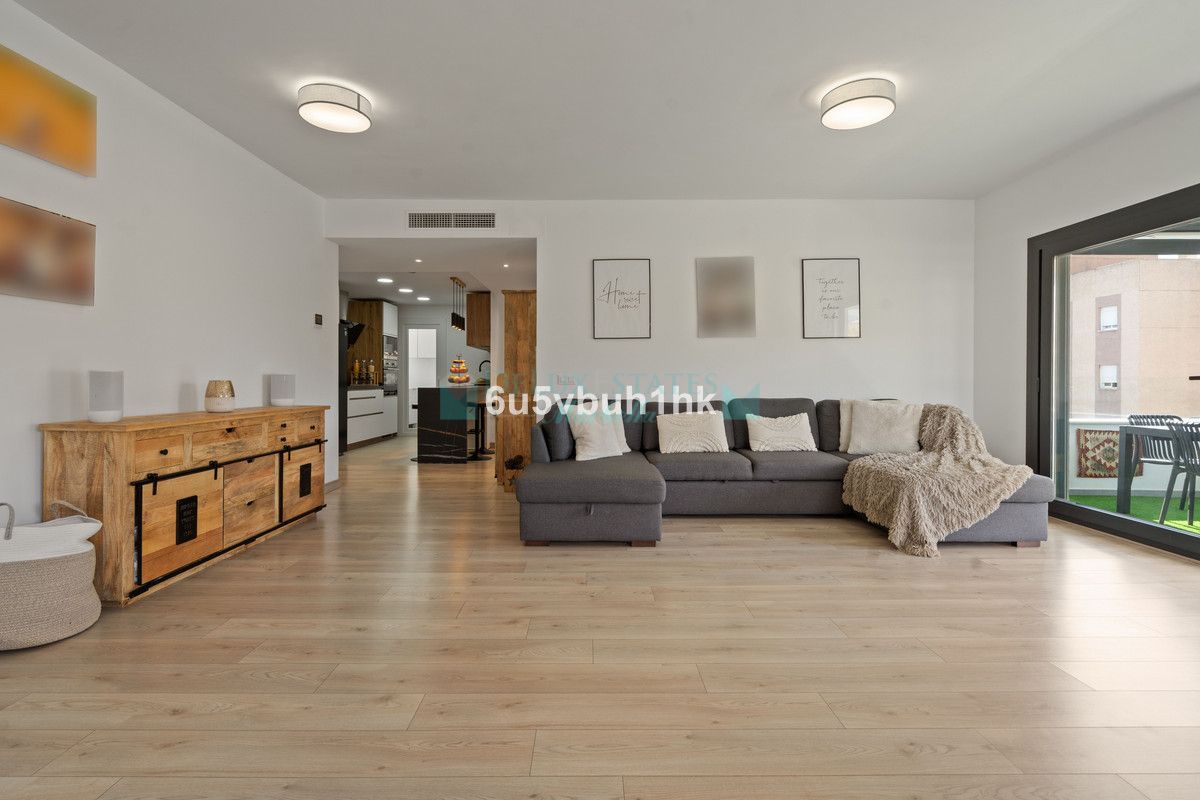 Ground Floor Apartment for sale in Estepona