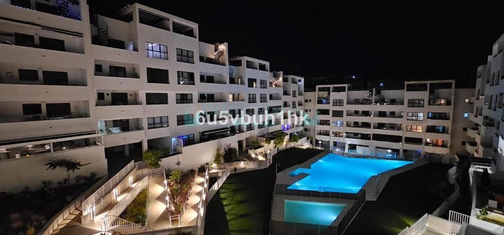 Ground Floor Apartment for sale in Estepona