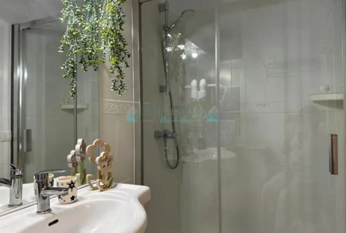 Studio for sale in Estepona