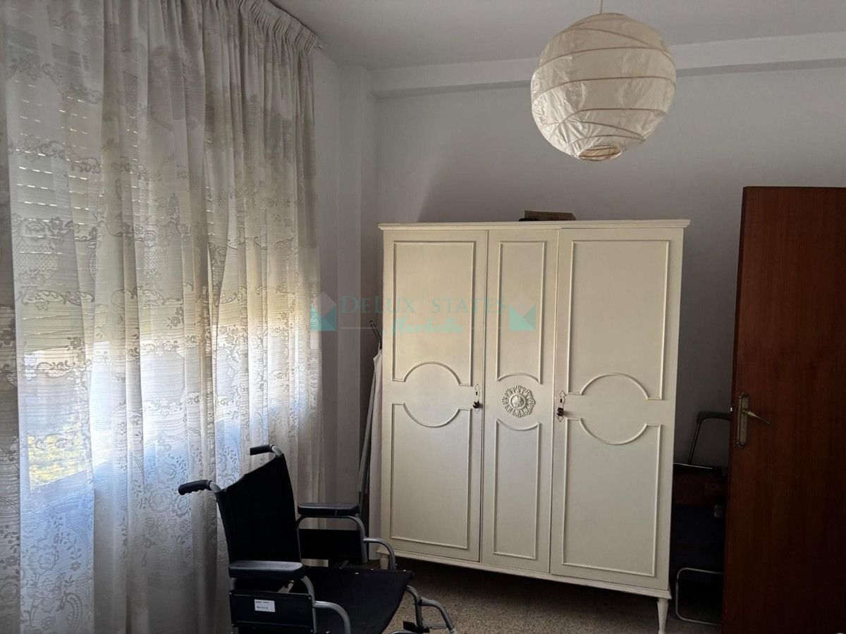 Apartment for sale in Estepona