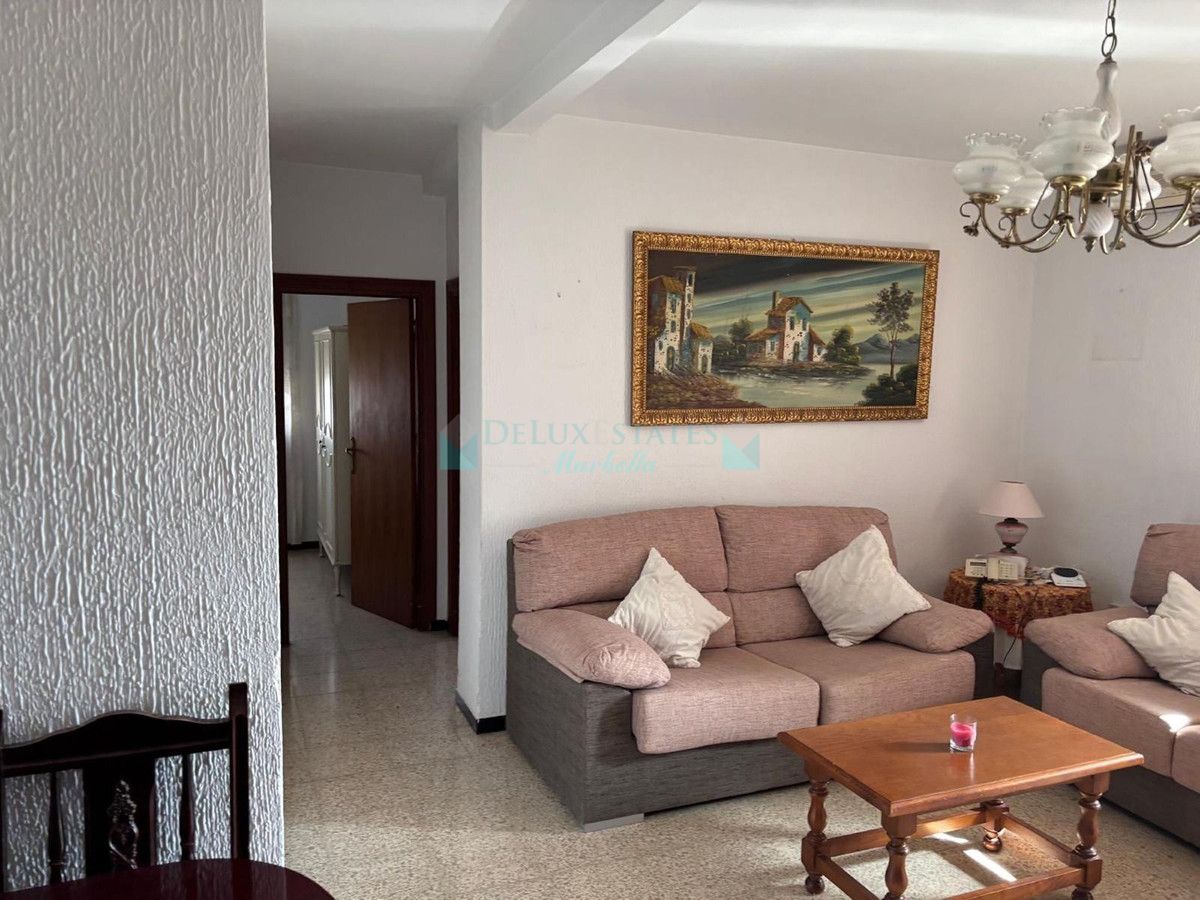 Apartment for sale in Estepona