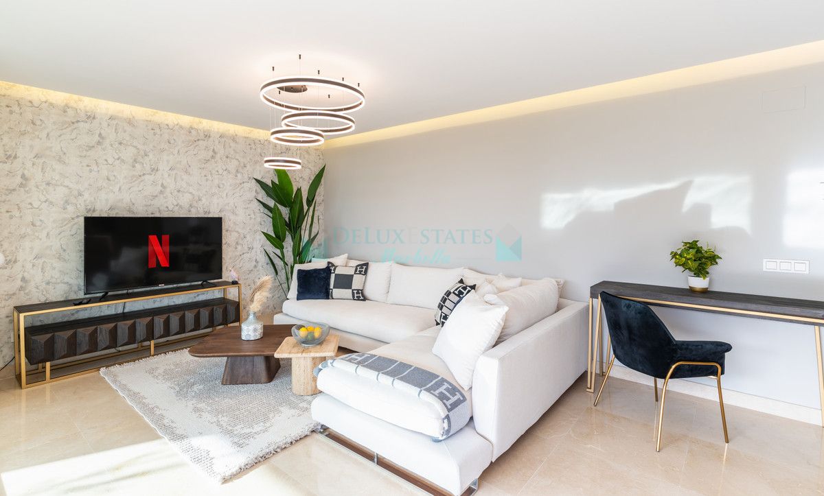 Ground Floor Apartment for sale in Benahavis