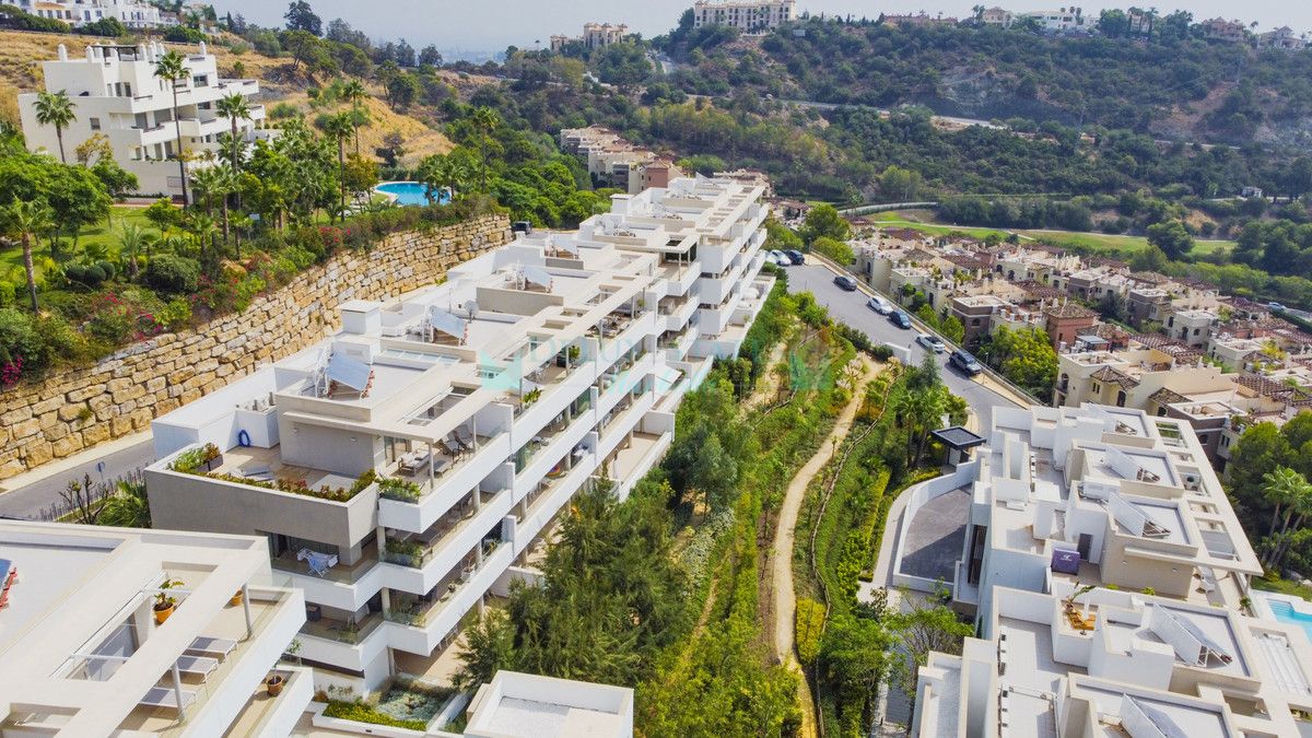 Ground Floor Apartment for sale in Benahavis