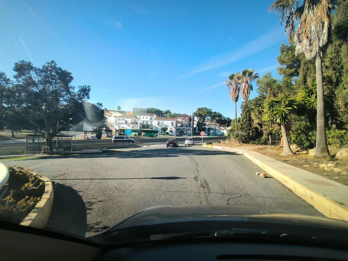 Parcela en venta en Las Chapas, Marbella Este