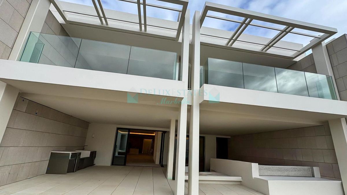 Ground Floor Apartment for sale in Marbella Golden Mile