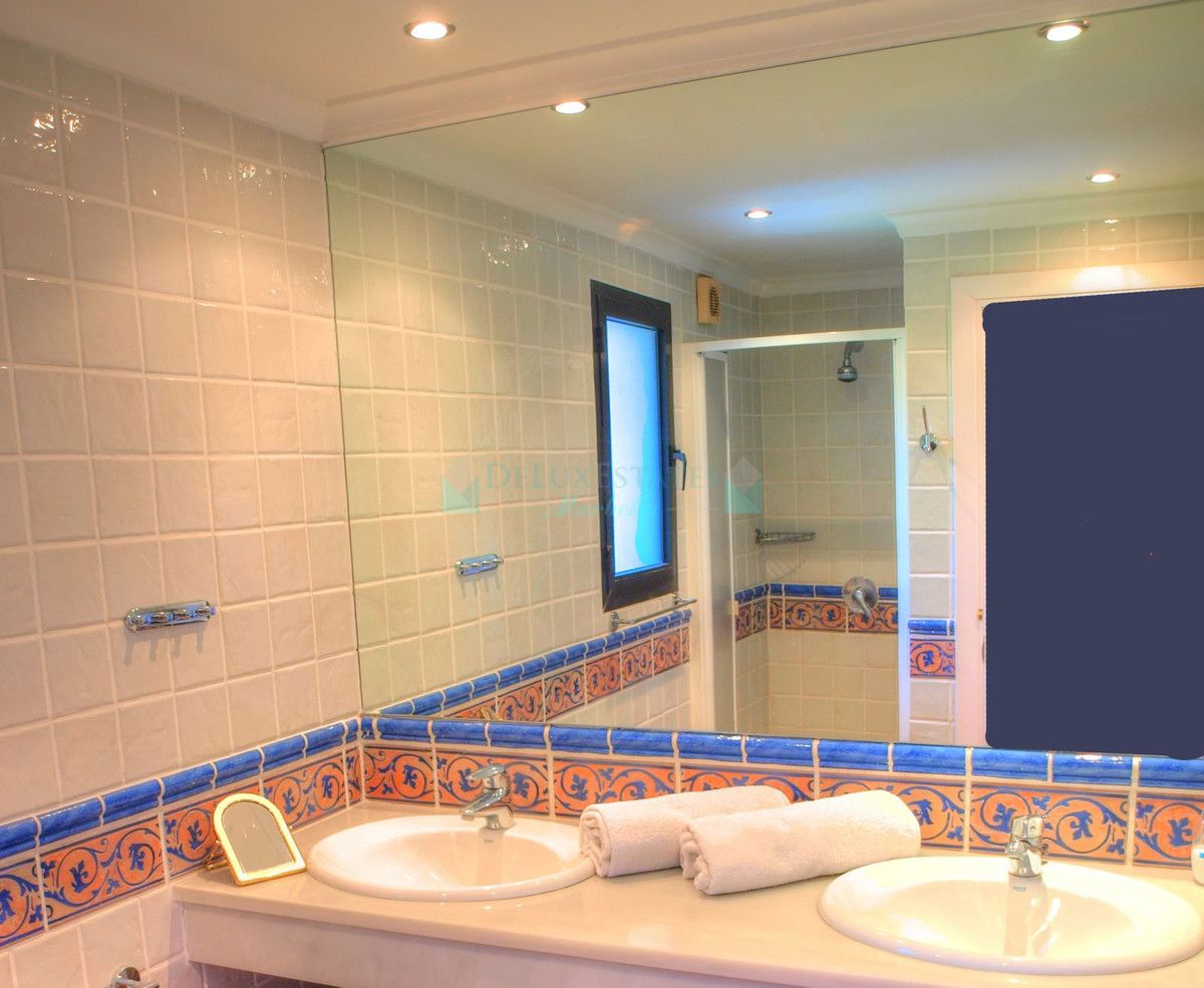 Villa en alquiler en Estepona