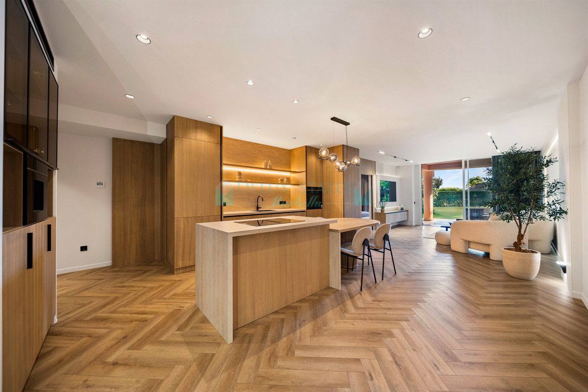 Ground Floor Apartment for sale in Nueva Andalucia