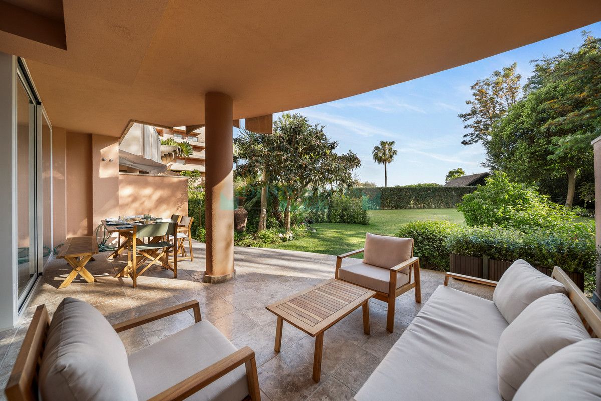 Ground Floor Apartment for sale in Nueva Andalucia