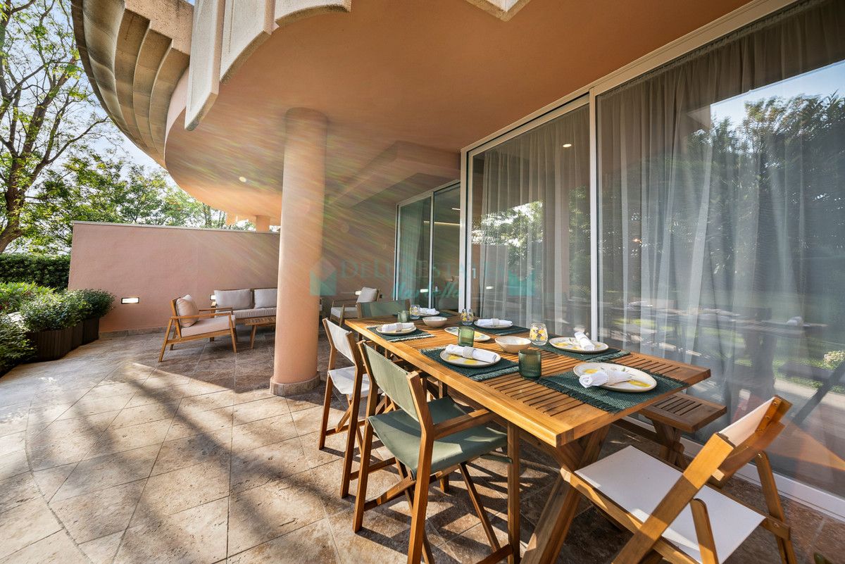 Ground Floor Apartment for sale in Nueva Andalucia